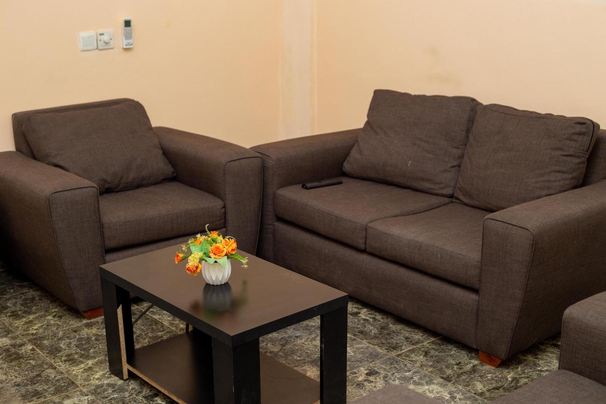 High Level Apartment Haatso Bagian luar foto
